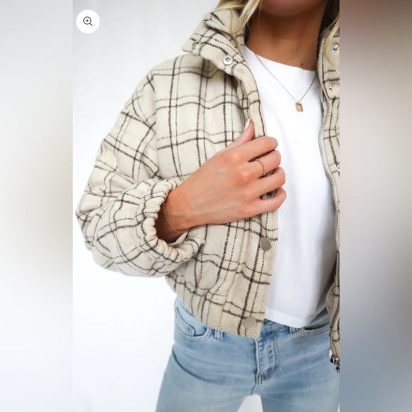 Boutique Plaid Puffer Jacket - Picture 3 of 10